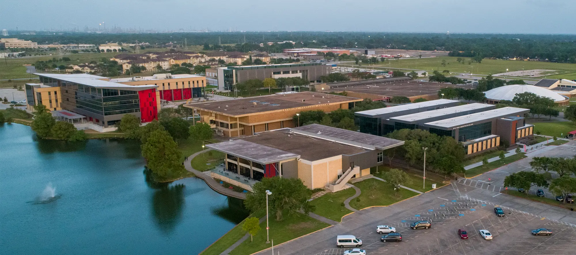 College of the Mainland STEAM building and lake.
