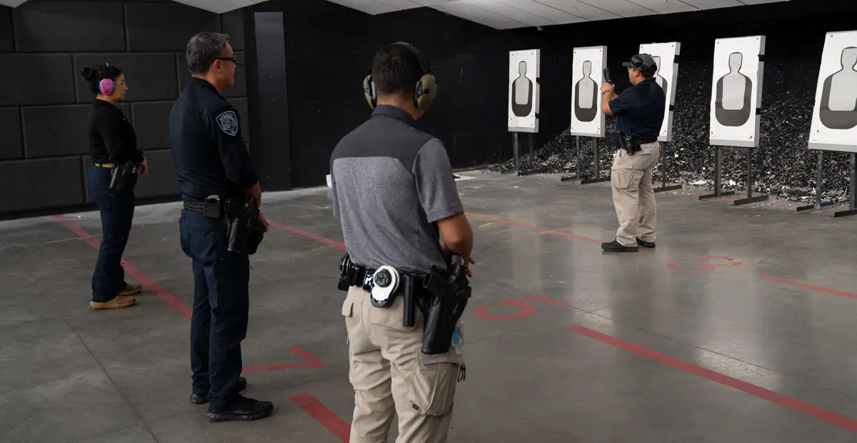 Instructor with 3 people in range