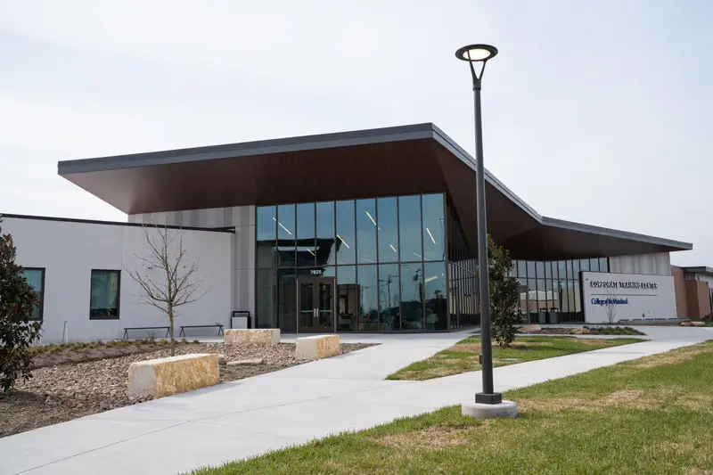 Outside photo of COM's Corporate Training Center (CTC) building