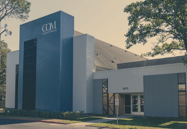 Outside photo of COM's League City campus
